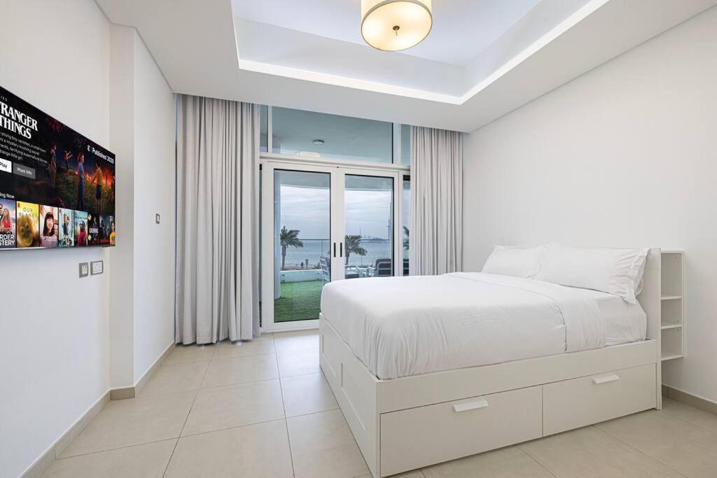 Appartement First Class 2br Expansive Balcony Oasis Dubai