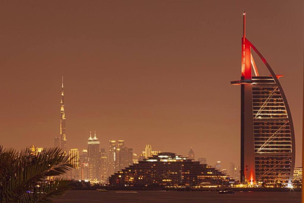 First Class 2br Expansive Balcony Oasis Appartement Dubai