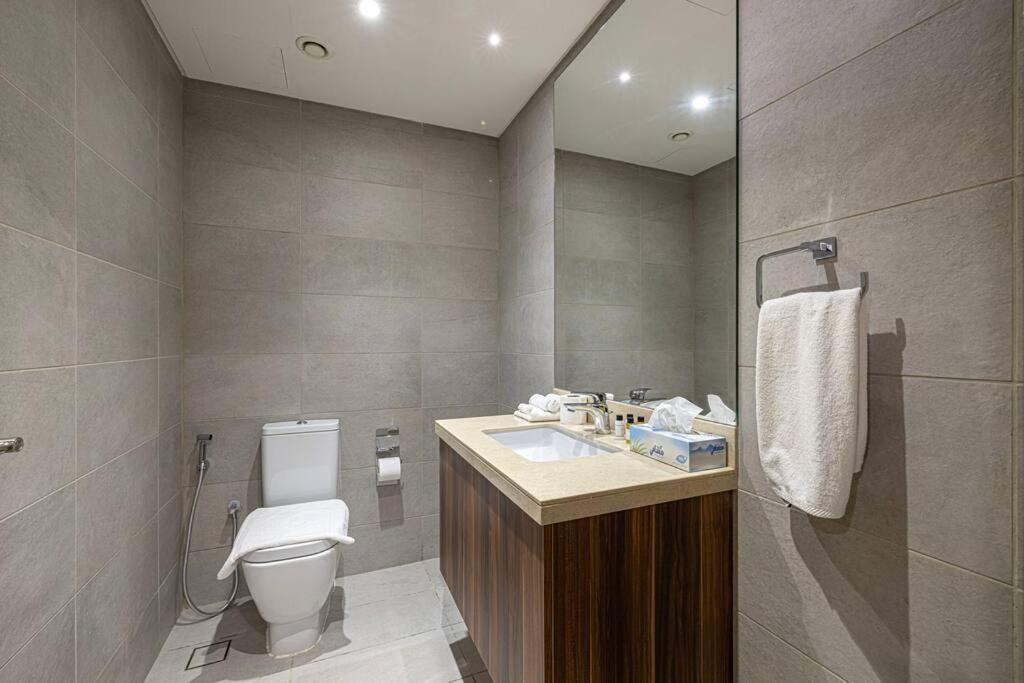 Appartement First Class 2br Expansive Balcony Oasis *