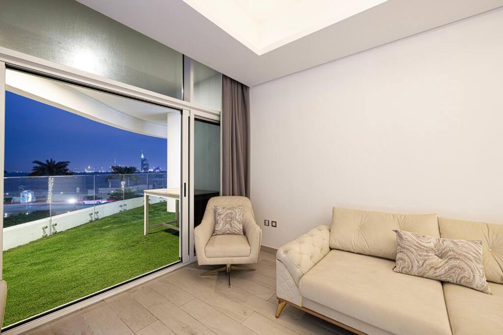 Appartement First Class 2br Expansive Balcony Oasis *
