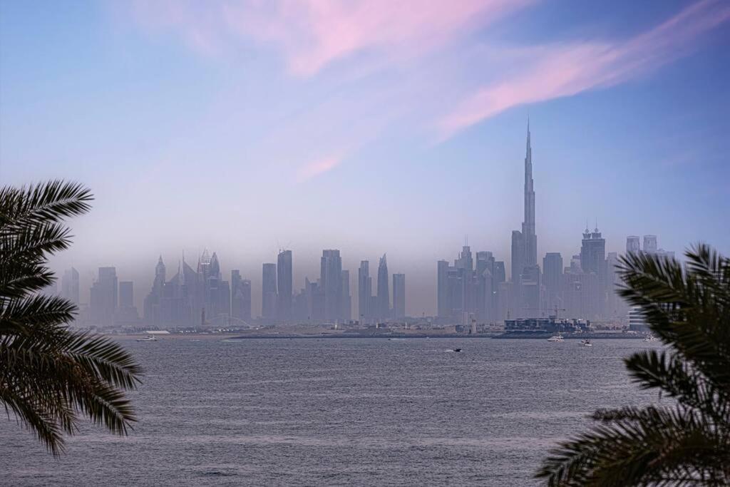 Appartement First Class 2br Expansive Balcony Oasis Dubai
