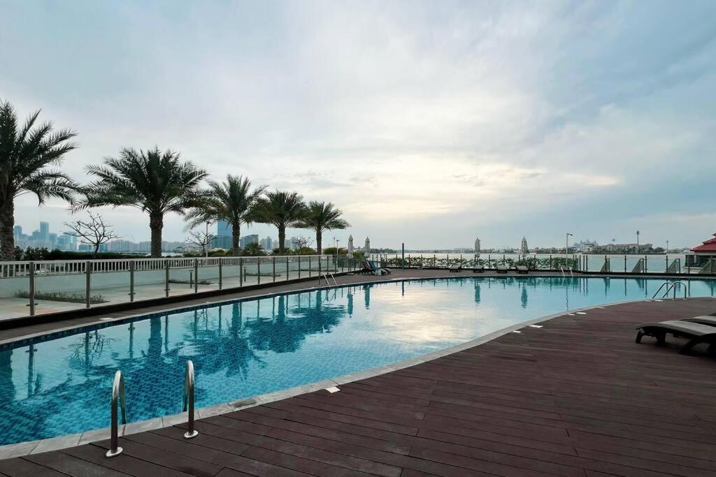 Appartement First Class 2br Expansive Balcony Oasis