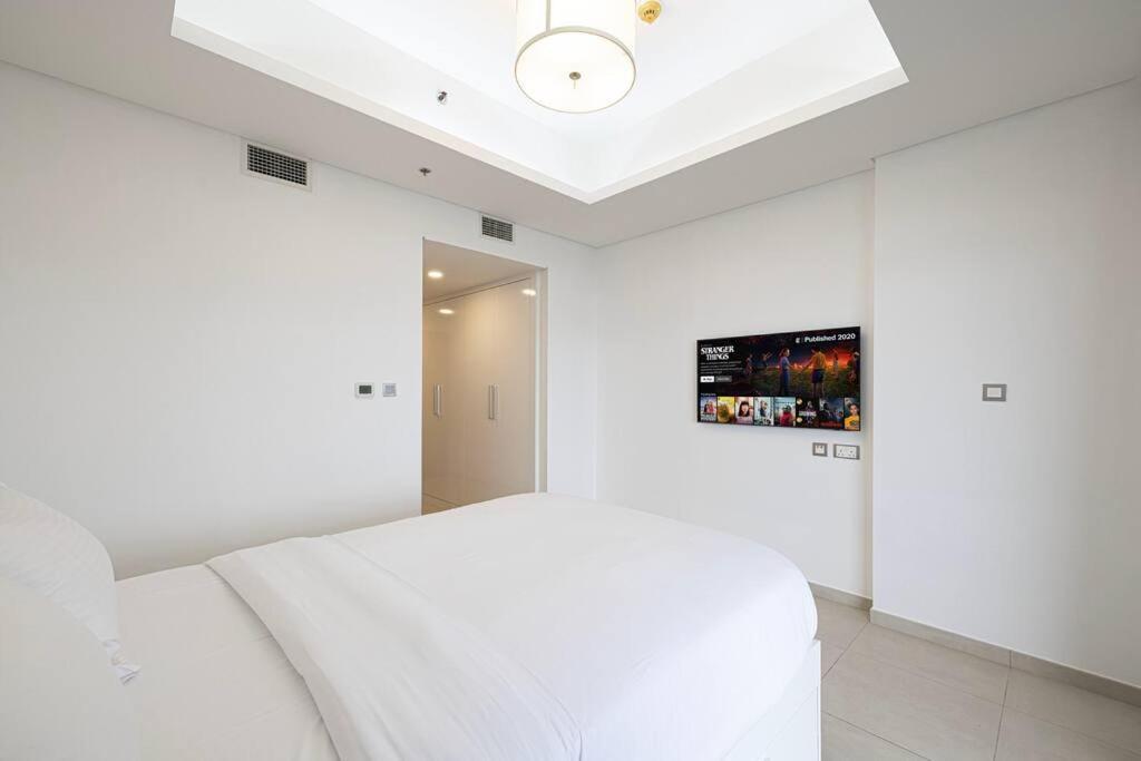 Modern 2Br In Palm Balcony With Burj Khalifa Views Dubai